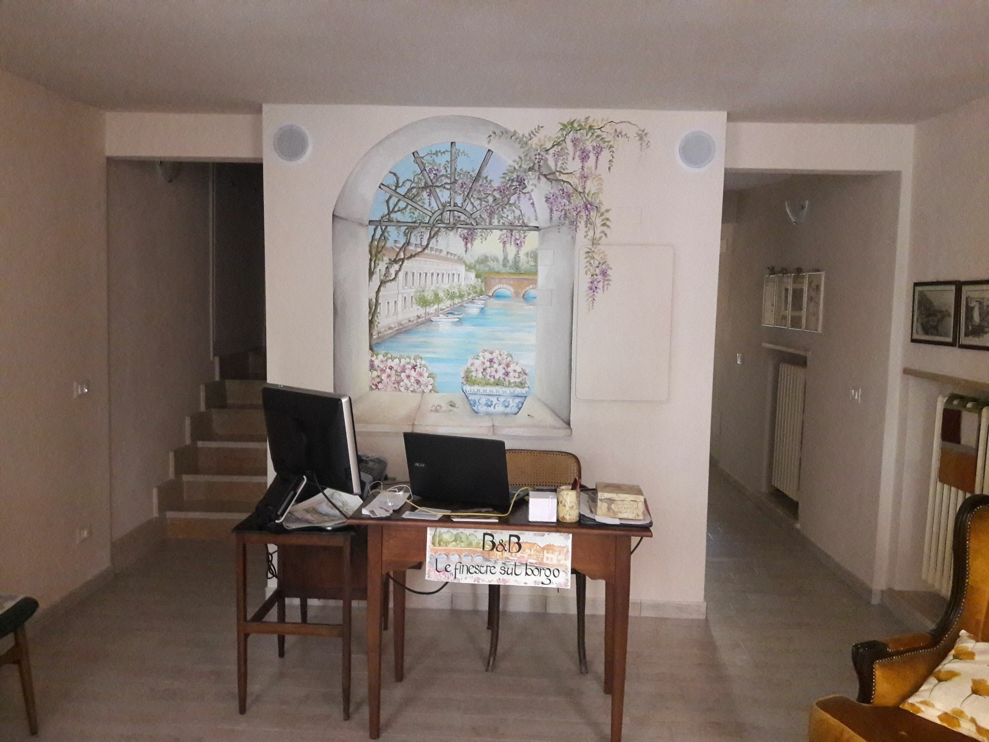Le Finestre Sul Borgo